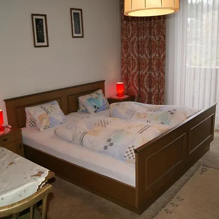 Gaestehaus Lackner Zimmer ホームステイ レンヴェーク