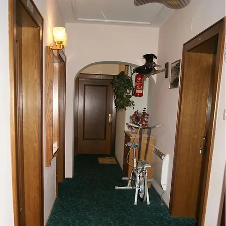 Gaestehaus Lackner ホームステイ