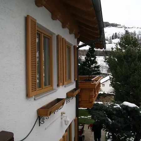 ホームステイ Gaestehaus Lackner レンヴェーク