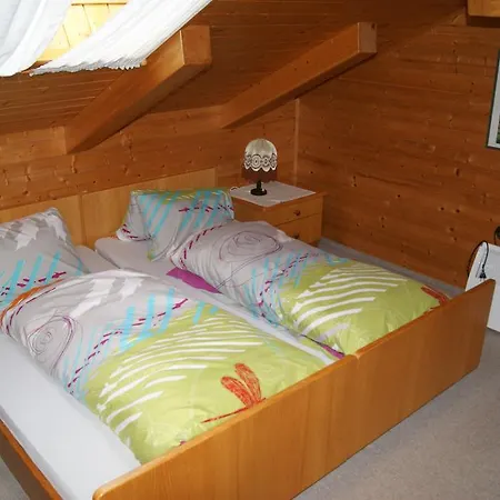 Gaestehaus Lackner ホームステイ レンヴェーク