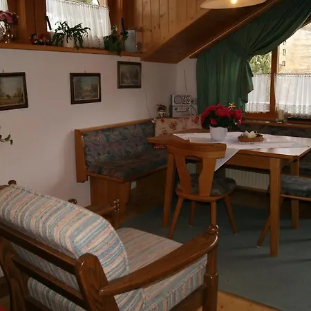 Rum i privatbostad Gaestehaus Lackner Rennweg am Katschberg