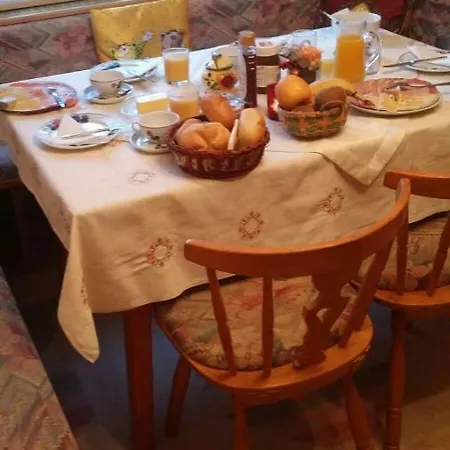 Gaestehaus Lackner منزل للإقامة *