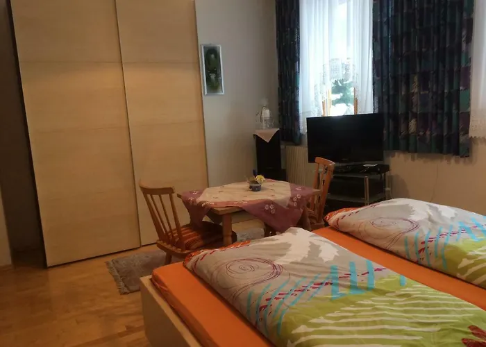 Gaestehaus Lackner Реннвег-ам-Качберг