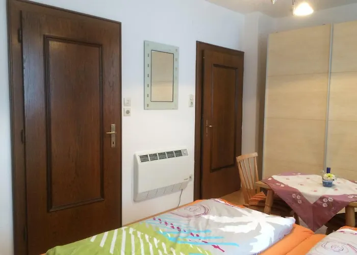 Quarto em Acomodações Particulares Gaestehaus Lackner *